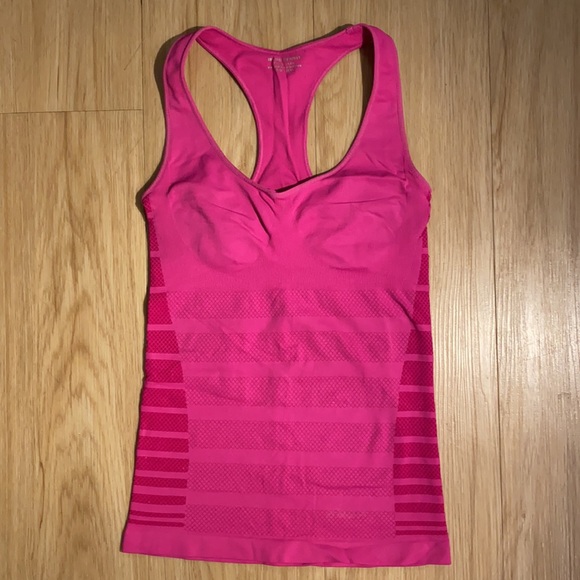 Pink workout top - Picture 1 of 6